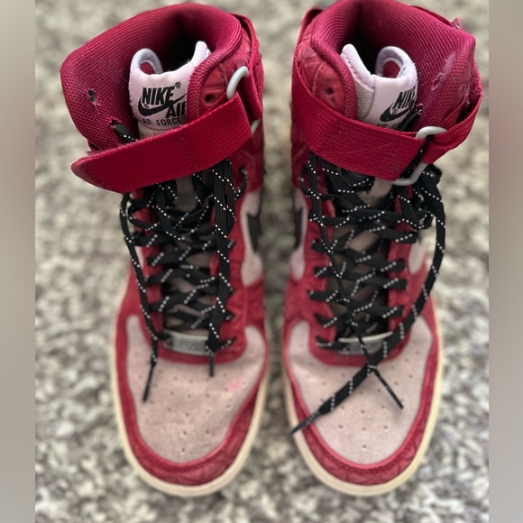 Nike Air Force 1 Hi Premium Suede Sneakers (size 7) - Picture 3 of 16